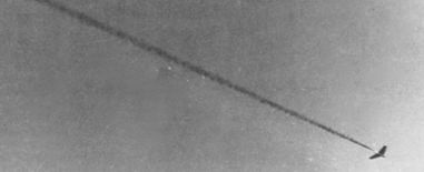 Иллюстрация к книге — Me 163 &quot;Komet&quot; – истребитель &quot;Летающих крепостей&quot; [i_015.jpg]