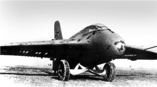 Иллюстрация к книге — Me 163 &quot;Komet&quot; – истребитель &quot;Летающих крепостей&quot; [i_024.jpg]