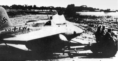 Иллюстрация к книге — Me 163 &quot;Komet&quot; – истребитель &quot;Летающих крепостей&quot; [i_047.jpg]