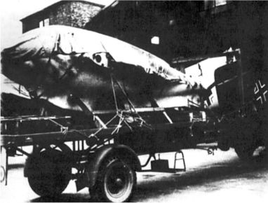 Иллюстрация к книге — Me 163 &quot;Komet&quot; – истребитель &quot;Летающих крепостей&quot; [i_102.jpg]