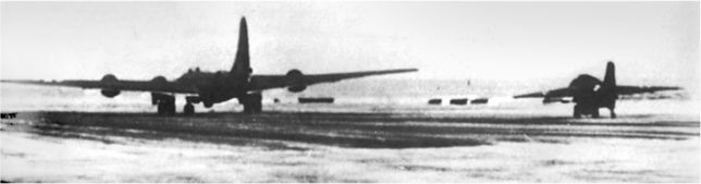 Иллюстрация к книге — Me 163 &quot;Komet&quot; – истребитель &quot;Летающих крепостей&quot; [i_103.jpg]