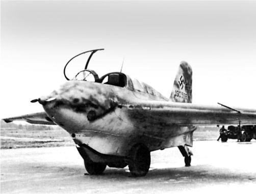 Иллюстрация к книге — Me 163 &quot;Komet&quot; – истребитель &quot;Летающих крепостей&quot; [i_113.jpg]