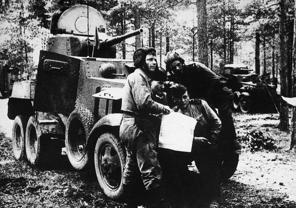 Бронемашины Сталина, 1925-1945 Бронемашины Сталина, 1925-1945
