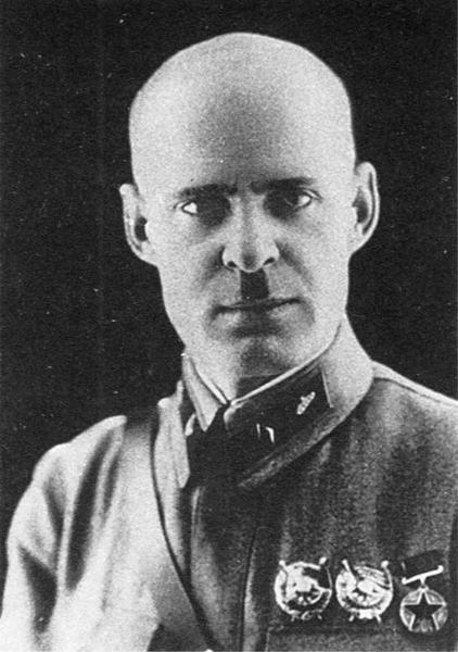 Средний танк Т-28. Трёхглавый монстр Сталина Средний танк Т-28. Трёхглавый монстр Сталина