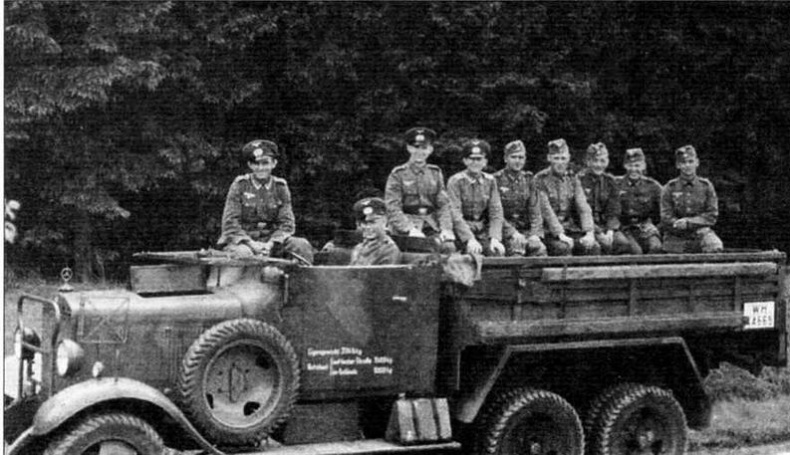 Иллюстрация к книге — Полуторатонные грузовики Германии 1939—1945 гг. [img_22.jpg]