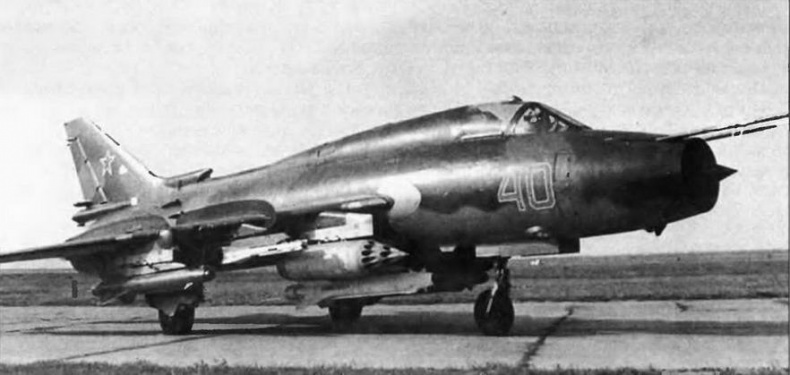 Иллюстрация к книге — Истребитель-бомбардировщик Су-17 [img_88.jpg]