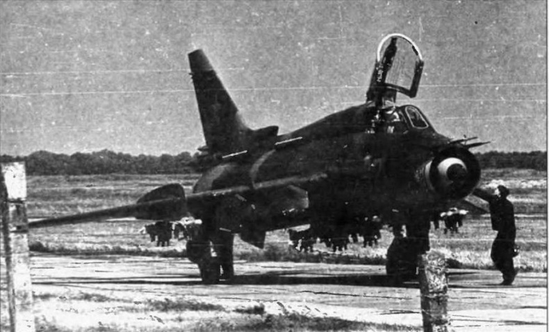 Иллюстрация к книге — Истребитель-бомбардировщик Су-17 [img_89.jpg]