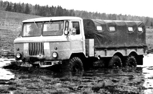 Иллюстрация к книге — Секретные автомобили Советской Армии [_37.jpg]
