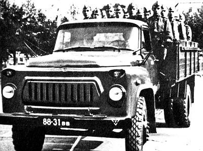 Иллюстрация к книге — Автомобили Советской Армии 1946-1991 [_144.jpg]
