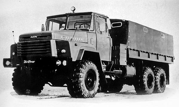 Иллюстрация к книге — Автомобили Советской Армии 1946-1991 [_310.jpg]