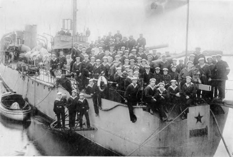 Иллюстрация к книге — Эскадренные миноносцы типа &quot;Новик&quot; в ВМФ СССР [pic_105.jpg]