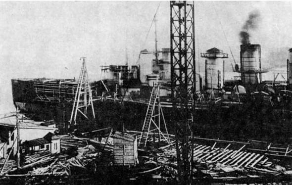 Иллюстрация к книге — Гвардейский крейсер «Красный Кавказ». [pic_51.jpg]