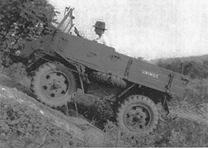 Иллюстрация к книге — Бронетранспортёры на шасси UNIMOG 1950 - 2009 гг. [img_5.jpg]