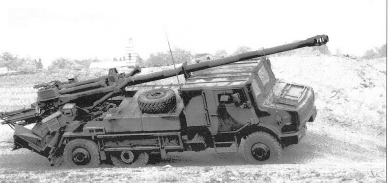 Иллюстрация к книге — Бронетранспортёры на шасси UNIMOG 1950 - 2009 гг. [img_52.jpg]