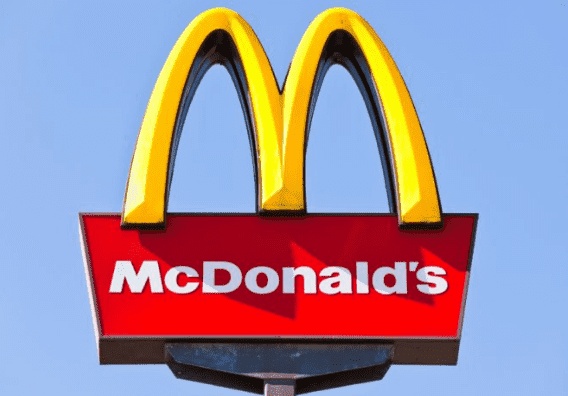Иллюстрация к книге — McDonalds. Как создавалась империя [nafotosimvolmcdonaldscorporationlegendarnyezolotyearki.jpg]