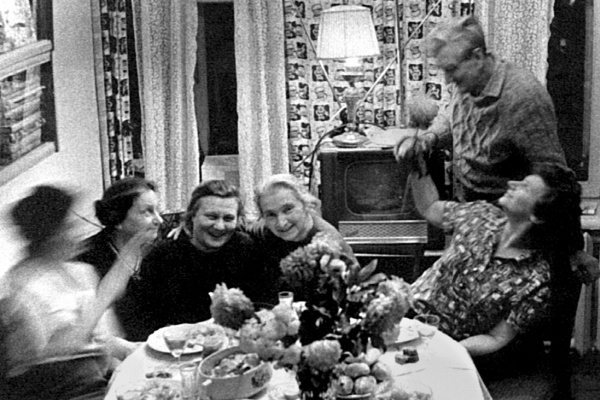 Иллюстрация к книге — Дом на Старой площади [i_021.jpg]