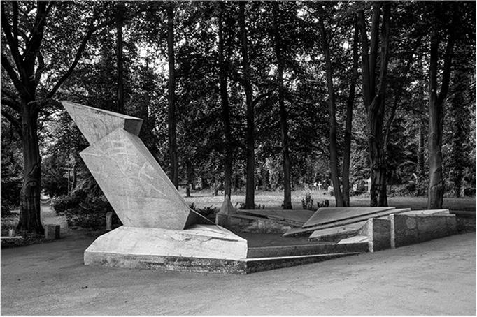 Иллюстрация к книге — Время кометы. 1918: Мир совершает прорыв [i_007.jpg]
