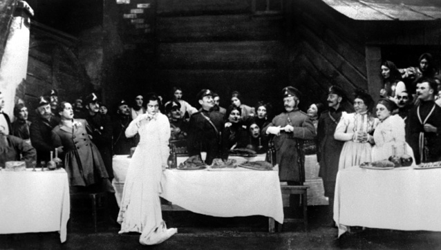 Иллюстрация к книге — Шостакович. Жизнь. Творчество. Время [i_060.jpg]