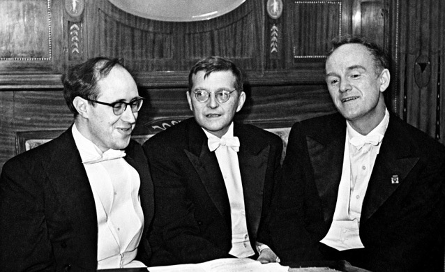 Иллюстрация к книге — Шостакович. Жизнь. Творчество. Время [i_098.jpg]