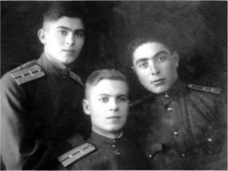 Иллюстрация к книге — Самоходчики  [i_049.jpg]