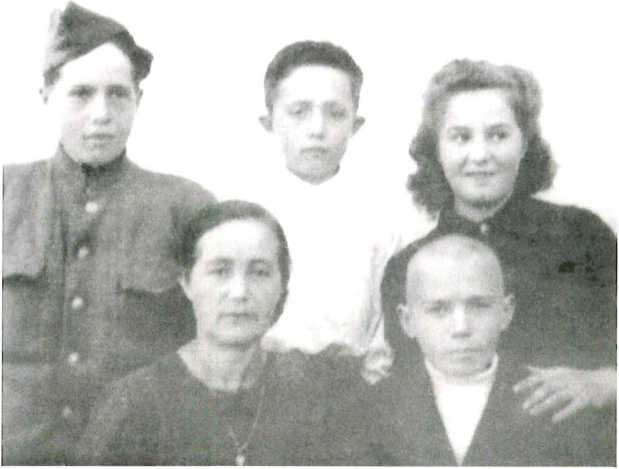 Иллюстрация к книге — В поисках агента. Записки офицера КГБ [i_003.jpg]