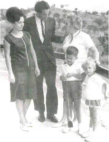 Иллюстрация к книге — В поисках агента. Записки офицера КГБ [i_026.jpg]