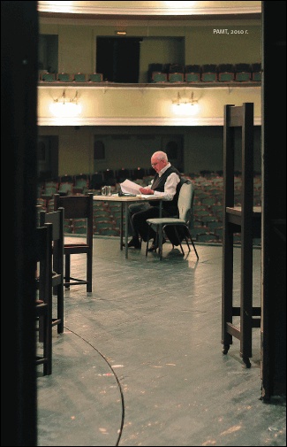 Иллюстрация к книге — На берегах утопий [i_049.jpg]