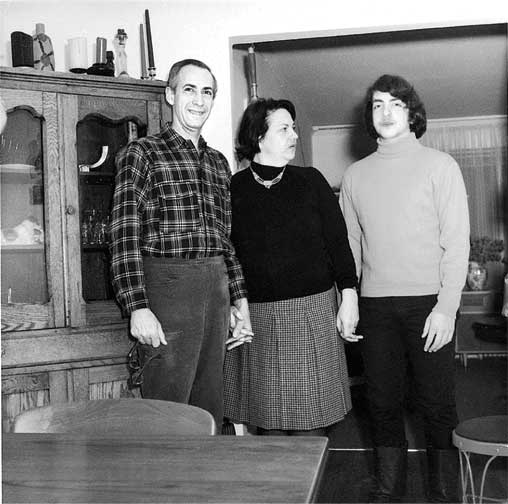 Иллюстрация к книге — KISS. Лицом к музыке: срывая маску [i_010.jpg]