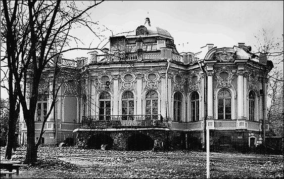 Иллюстрация к книге — Пригороды Санкт-Петербурга. От Петергофа до Гатчины  [_093.jpg]