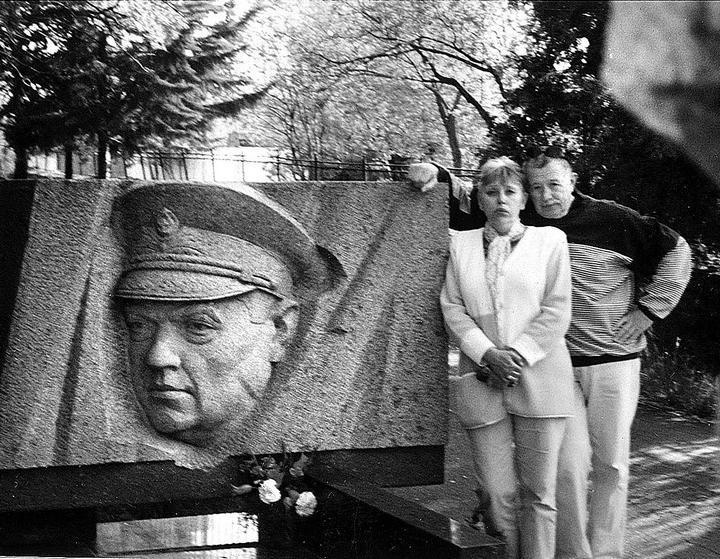 Иллюстрация к книге — Одна отдельно счастливая жизнь [i_040.jpg]