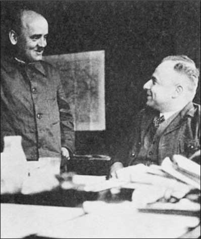 Иллюстрация к книге — Зондеркоманда Х. Колдовской проект Гиммлера [i_044.jpg]