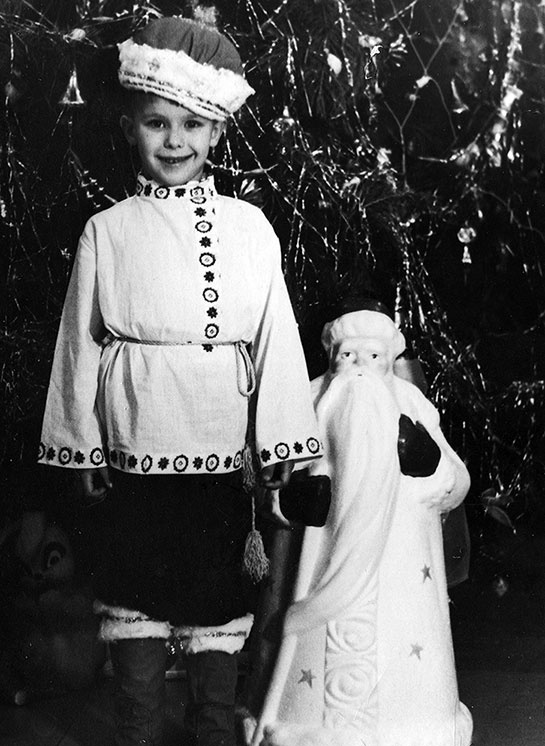 Иллюстрация к книге — Новый год в России. История праздника [i_067.jpg]