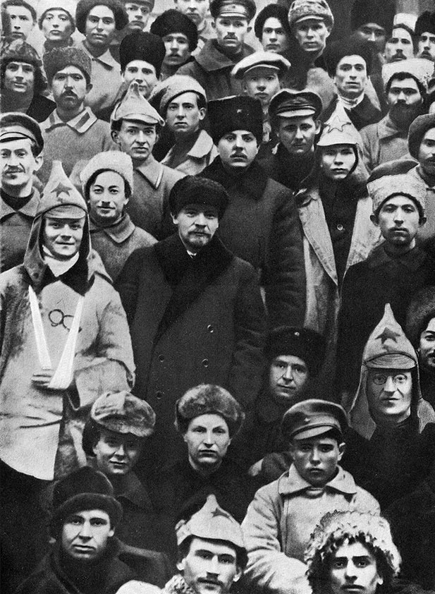 Иллюстрация к книге — Новый год в России. История праздника [i_149.jpg]