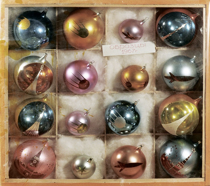 Иллюстрация к книге — Новый год в России. История праздника [i_159.jpg]