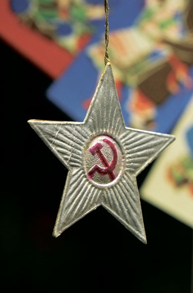 Иллюстрация к книге — Новый год в России. История праздника [i_169.jpg]