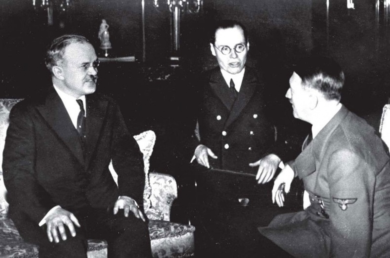 Иллюстрация к книге — Дьявольский союз. Пакт Гитлера – Сталина, 1939–1941 [i_027.jpg]