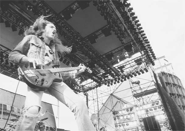 Иллюстрация к книге — Justice For All: Вся правда о группе «Metallica» [i_022.jpg]