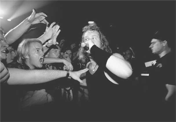 Иллюстрация к книге — Justice For All: Вся правда о группе «Metallica» [i_034.jpg]