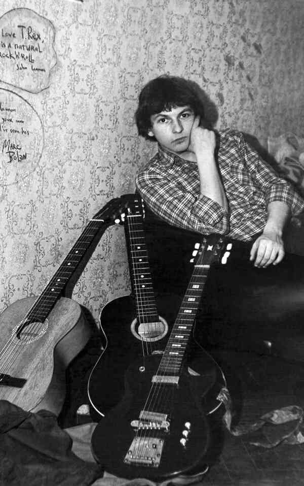 Иллюстрация к книге — Майк Науменко. Бегство из зоопарка [i_075.jpg]