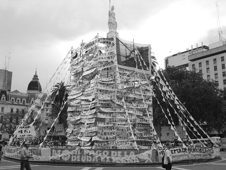 Иллюстрация к книге — Неудобное прошлое. Память о государственных преступлениях в России и других странах [i_011.jpg]