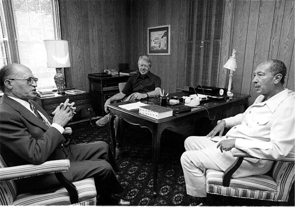 Иллюстрация к книге — Эпоха великих потрясений. Энергетический фактор в последние десятилетия холодной войны [img_41.jpg]