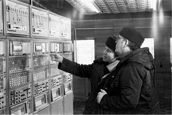 Иллюстрация к книге — Эпоха великих потрясений. Энергетический фактор в последние десятилетия холодной войны [img_45.jpg]