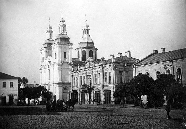 Иллюстрация к книге — Нам нужна великая Россия [i_349.jpg]