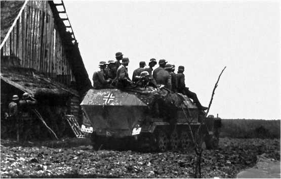Иллюстрация к книге — Приграничное сражение 1941. Первая битва Великой Отечественной [i_045.jpg]