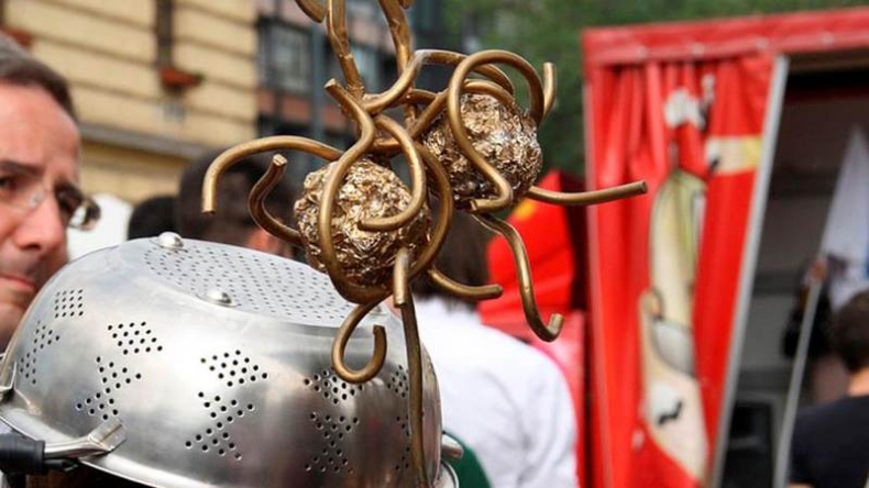 Иллюстрация к книге — Хороший день для зомби-апокалипсиса [i_069.jpg]