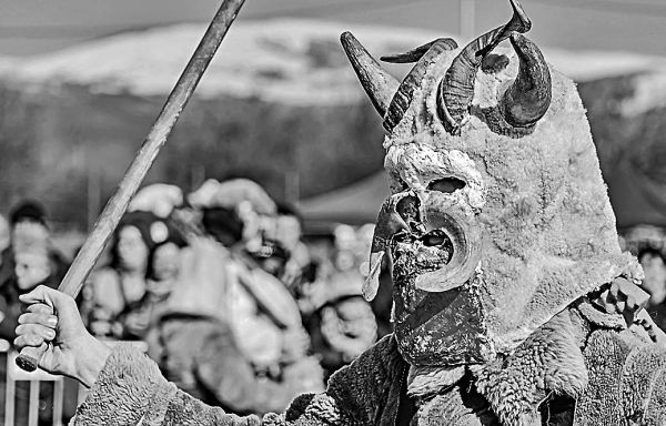 Иллюстрация к книге — История маски. От египетских фараонов до венецианского карнавала [i_011.jpg]