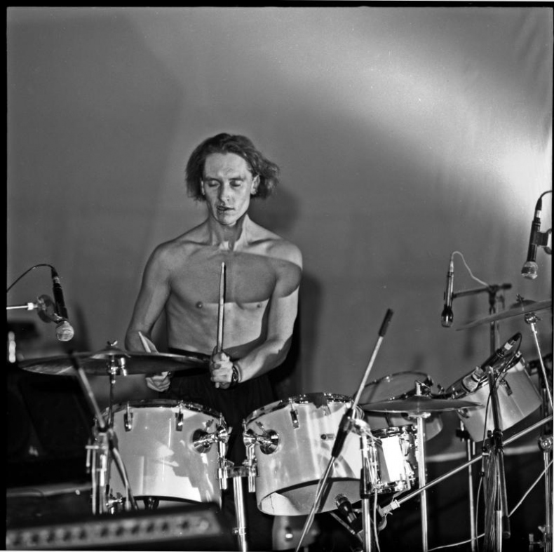 Иллюстрация к книге — Георгий Гурьянов: «Я и есть искусство» [img_17.jpg]