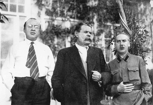 Иллюстрация к книге — 1937. Большой террор. Хроника одного года [i_086.jpg]