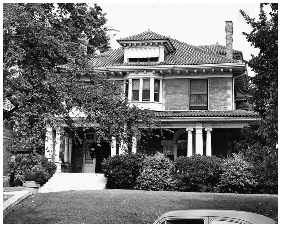 Иллюстрация к книге — Книга украденных детей. Американская история преступления, которое длилось 26 лет [i_004.webp]