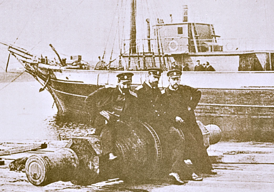 Иллюстрация к книге — Полярный капитан [book-illustration-7.webp]